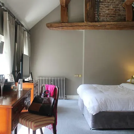 Maryborough & Hotel Cork